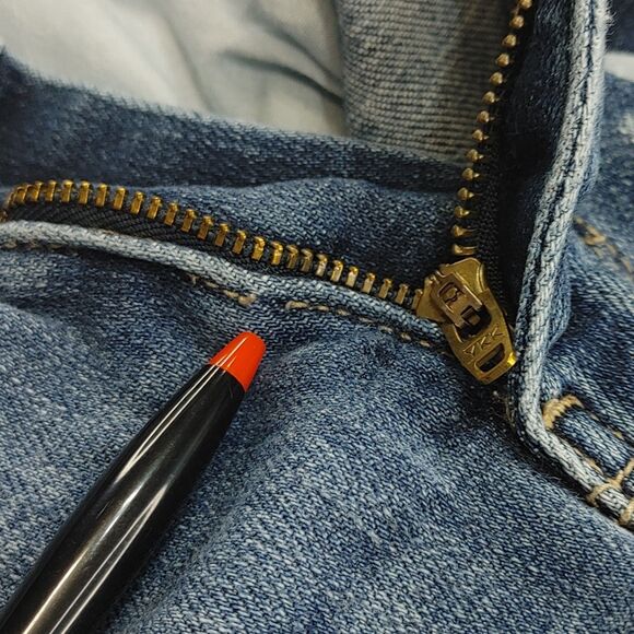 Judy Blue Boyfriend Fit Jeans Splatter Distressed Stretch Women’s Size 3/26 - Picture 4 of 16